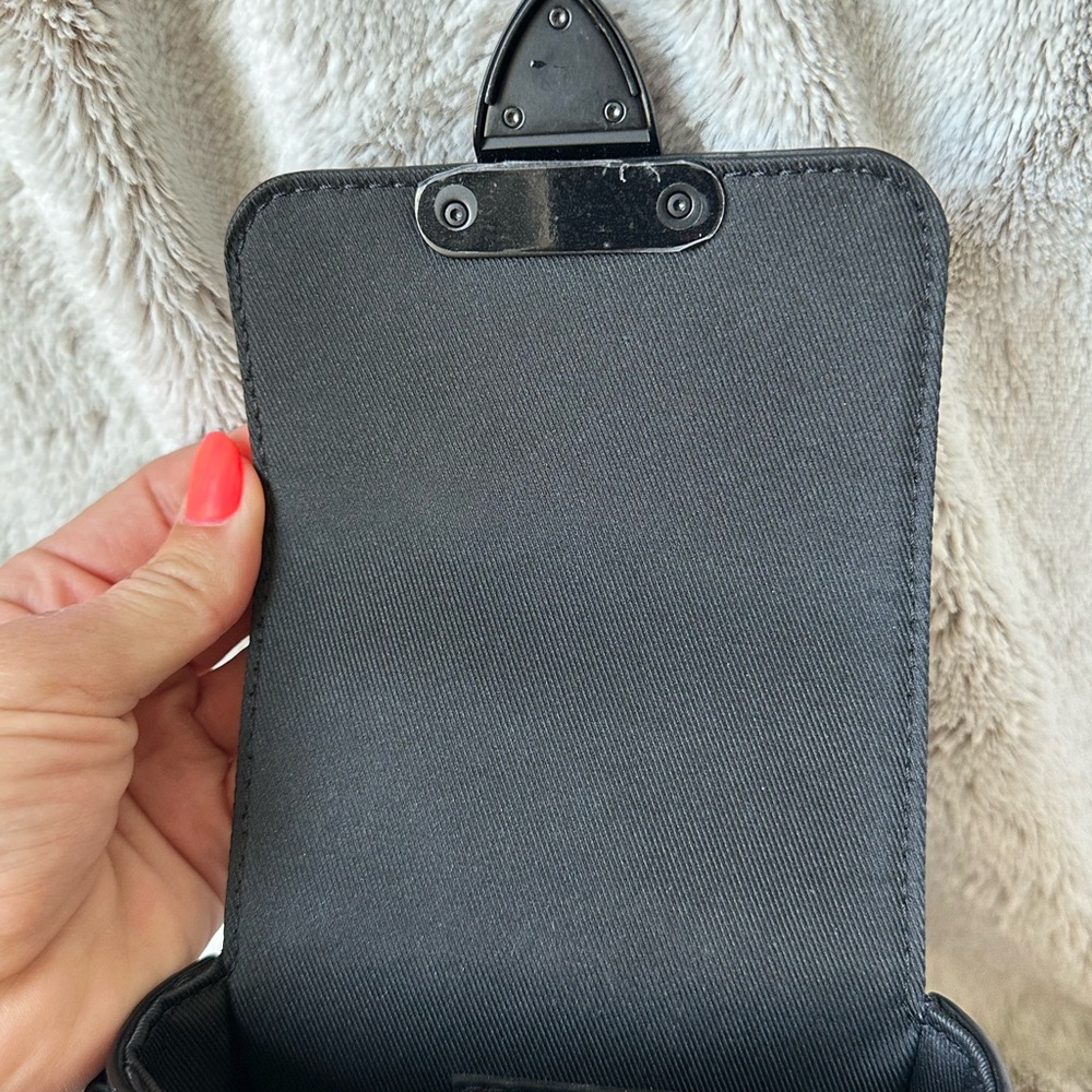 Sold on FB. Louis Vuitton S-Lock Vertical Wearbale Wallet Taurillon Black - Picture 12 of 17